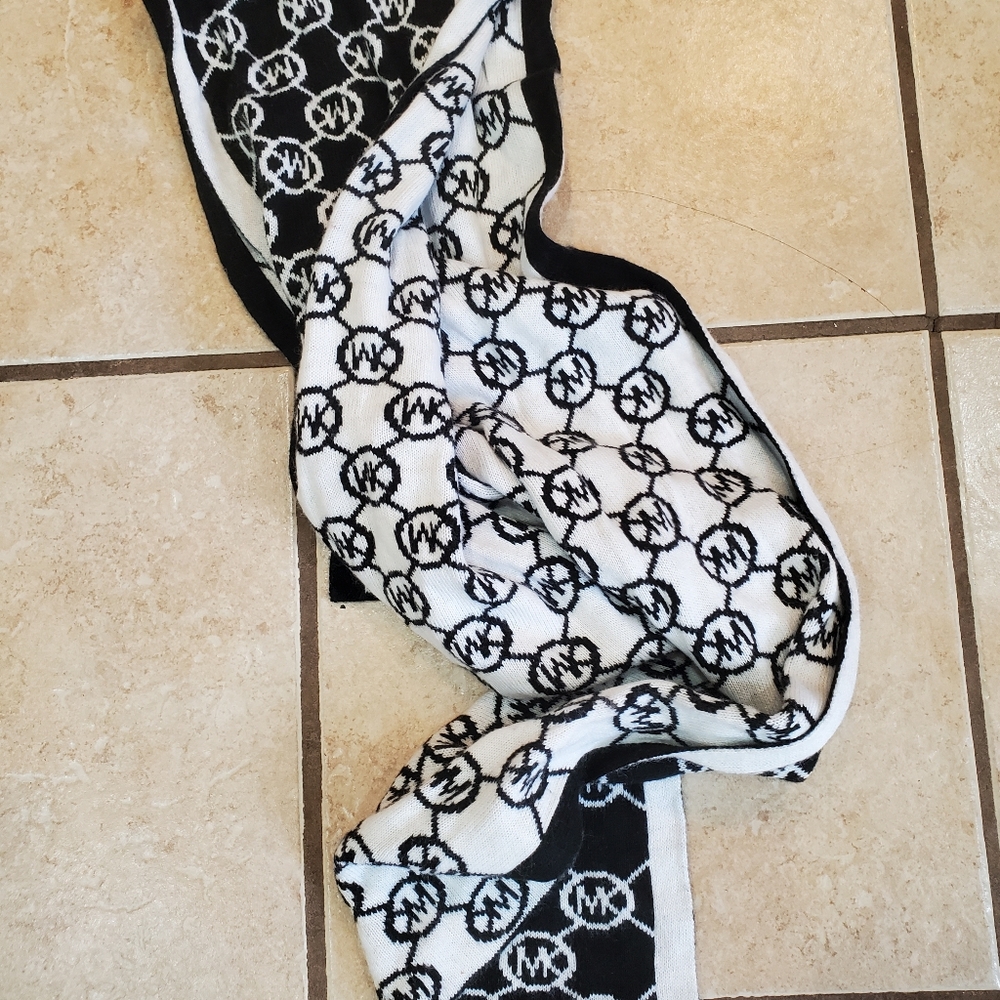 Michael Kors Scarf
